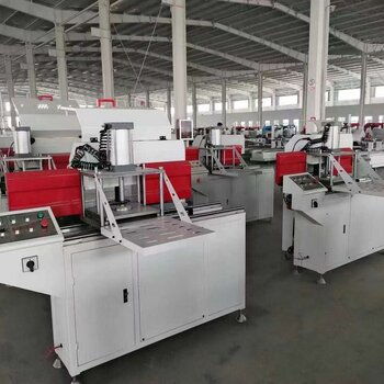 定制高端門窗幕墻加工設(shè)備