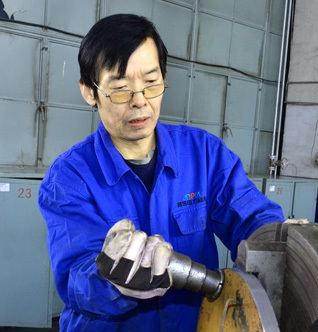 大唐國際陡河發(fā)電廠孫志利:從工作狂人到修配達(dá)人 - 中國電力網(wǎng)-